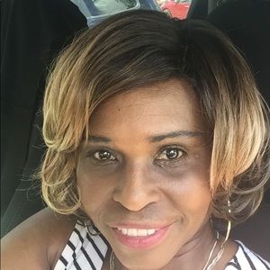 Meet your Posher, Pamela